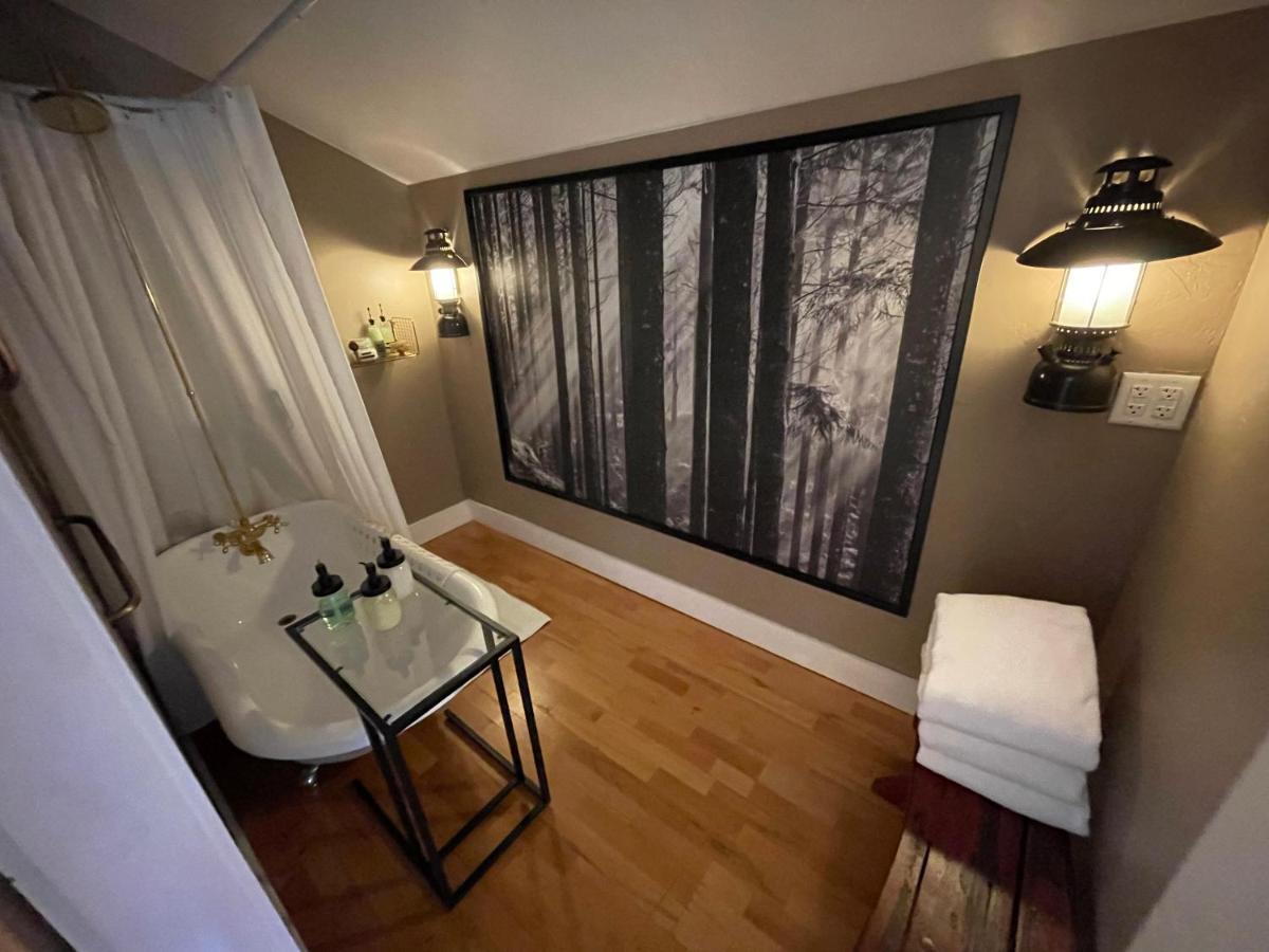 Yosemite Basecamp Hotel Groveland Buitenkant foto