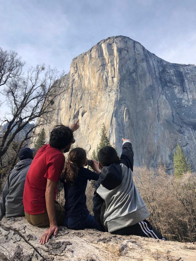 Yosemite Basecamp Hotel Groveland Buitenkant foto